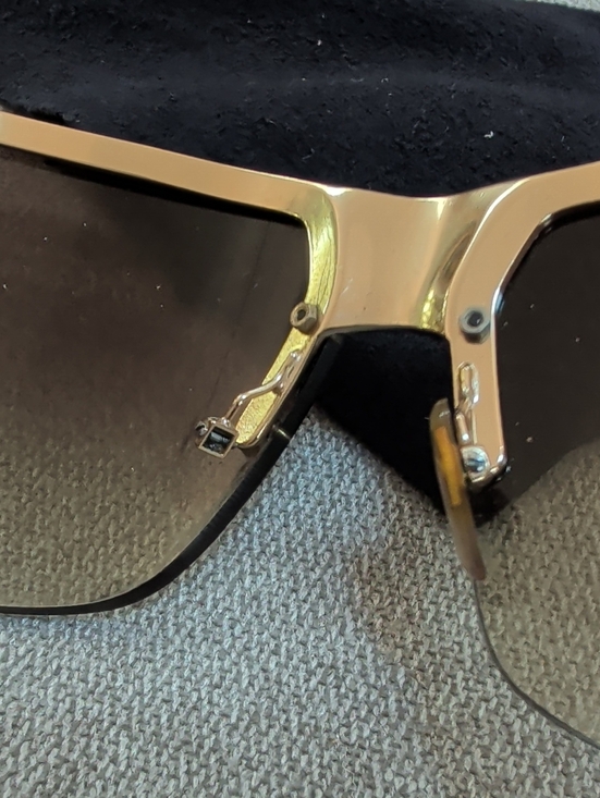 Gucci Vintage Bullet 1819/S Sunglasses Brown Gradient Lenses Gold Accents Y2K main image 9